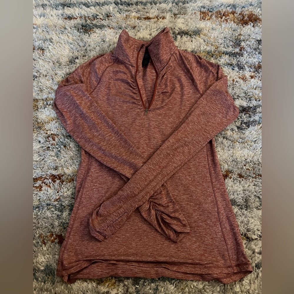 Fitted workout quarter zip